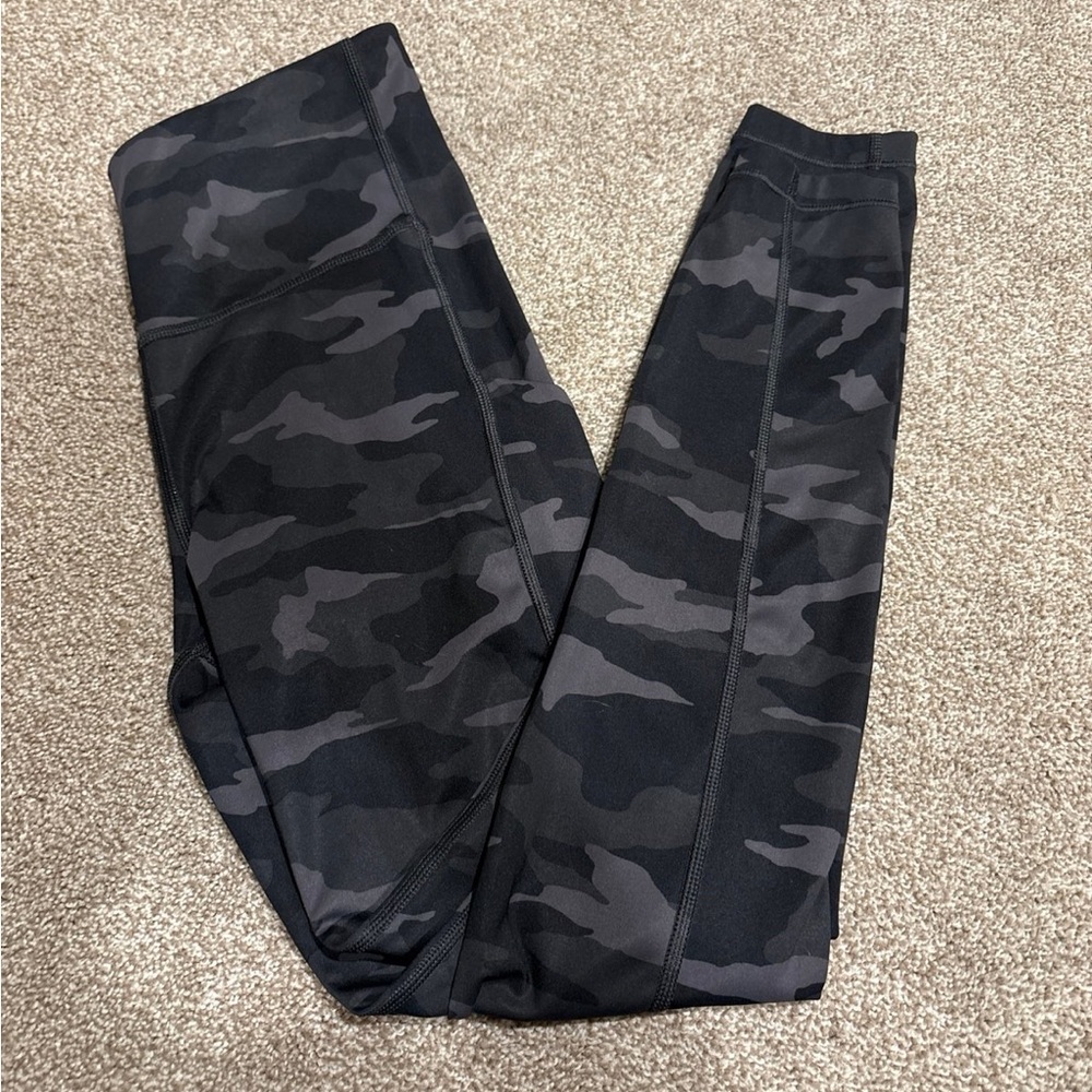 Athleta Kids Black Camo Leggings